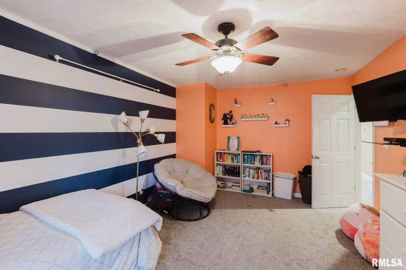 407 MARGARET Drive, Herrin, Illinois 62948, 4 Bedrooms Bedrooms, 0 ,2 BathroomsBathrooms,Residential,For Sale,MARGARET,0,RMAEB458362