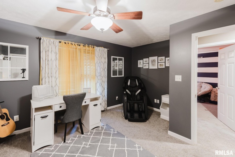 407 MARGARET Drive, Herrin, Illinois 62948, 4 Bedrooms Bedrooms, 0 ,2 BathroomsBathrooms,Residential,For Sale,MARGARET,0,RMAEB458362