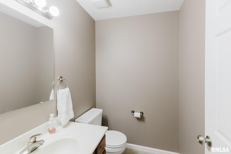 407 MARGARET Drive, Herrin, Illinois 62948, 4 Bedrooms Bedrooms, 0 ,2 BathroomsBathrooms,Residential,For Sale,MARGARET,0,RMAEB458362