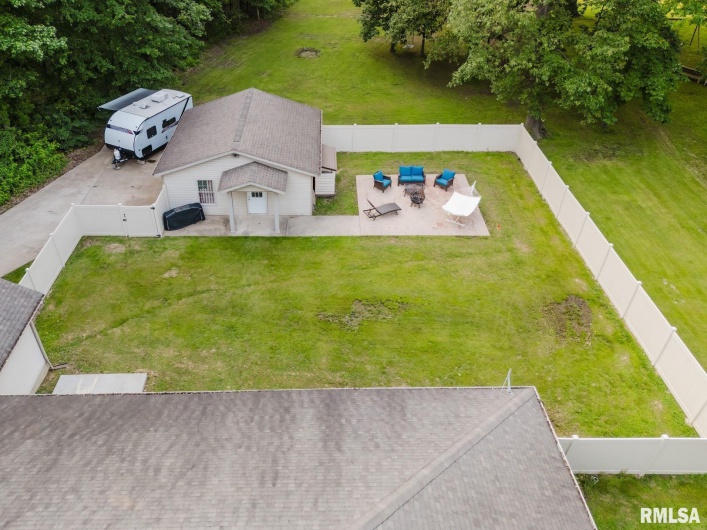 407 MARGARET Drive, Herrin, Illinois 62948, 4 Bedrooms Bedrooms, 0 ,2 BathroomsBathrooms,Residential,For Sale,MARGARET,0,RMAEB458362
