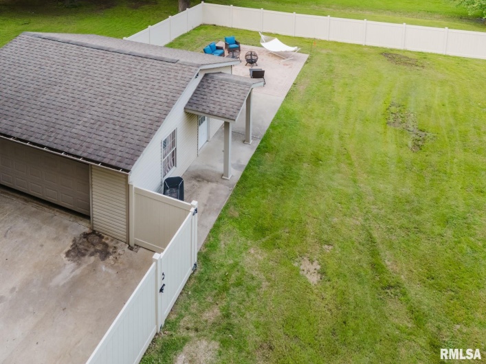 407 MARGARET Drive, Herrin, Illinois 62948, 4 Bedrooms Bedrooms, 0 ,2 BathroomsBathrooms,Residential,For Sale,MARGARET,0,RMAEB458362