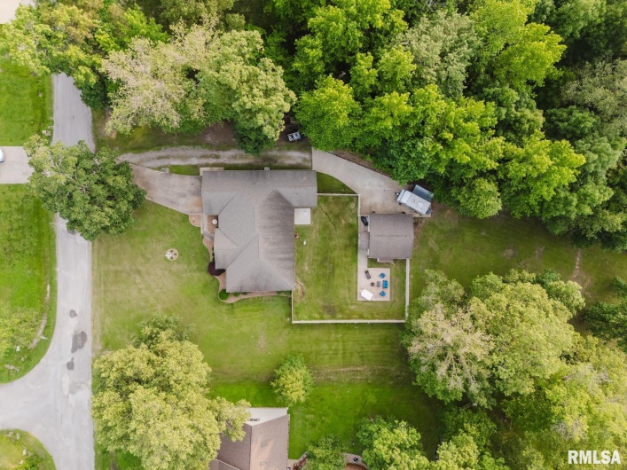 407 MARGARET Drive, Herrin, Illinois 62948, 4 Bedrooms Bedrooms, 0 ,2 BathroomsBathrooms,Residential,For Sale,MARGARET,0,RMAEB458362