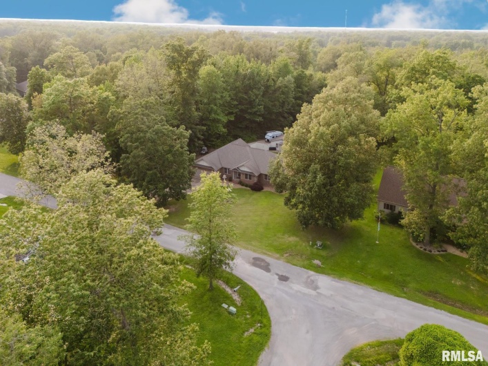 407 MARGARET Drive, Herrin, Illinois 62948, 4 Bedrooms Bedrooms, 0 ,2 BathroomsBathrooms,Residential,For Sale,MARGARET,0,RMAEB458362