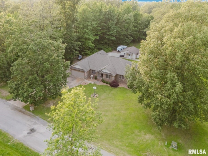 407 MARGARET Drive, Herrin, Illinois 62948, 4 Bedrooms Bedrooms, 0 ,2 BathroomsBathrooms,Residential,For Sale,MARGARET,0,RMAEB458362