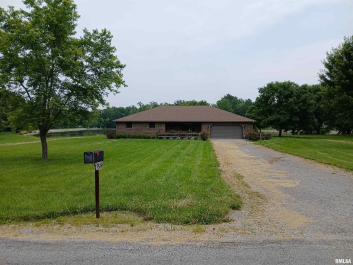3826 FAWN Drive, Marion, Illinois 62959, 3 Bedrooms Bedrooms, 0 ,2 BathroomsBathrooms,Residential,For Sale,FAWN,0,RMAEB458363