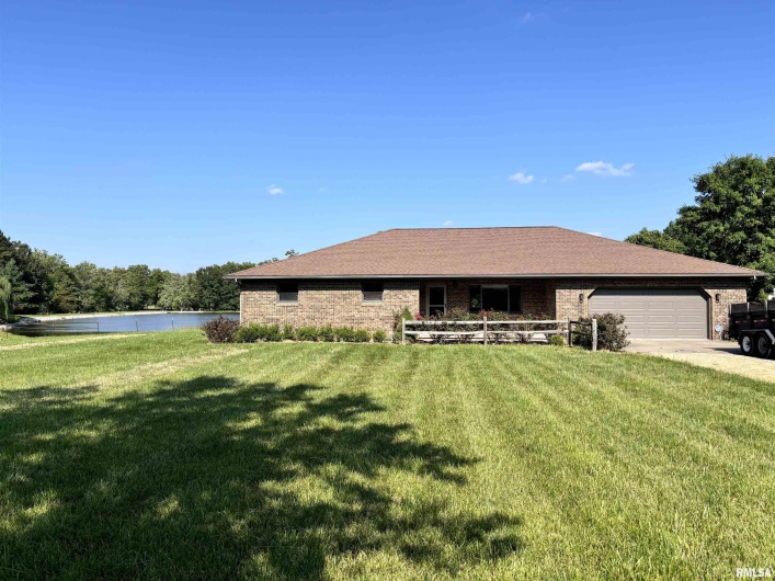 3826 FAWN Drive, Marion, Illinois 62959, 3 Bedrooms Bedrooms, 0 ,2 BathroomsBathrooms,Residential,For Sale,FAWN,0,RMAEB458363