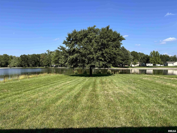 3826 FAWN Drive, Marion, Illinois 62959, 3 Bedrooms Bedrooms, 0 ,2 BathroomsBathrooms,Residential,For Sale,FAWN,0,RMAEB458363
