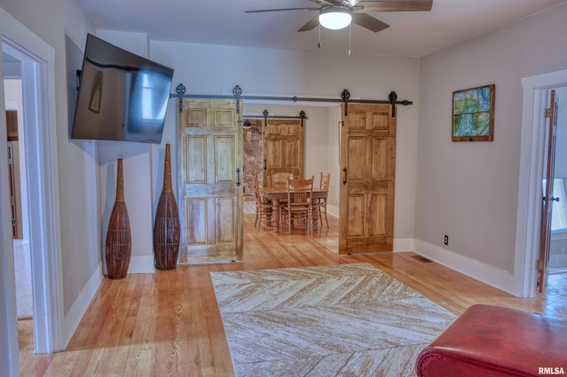 2036 SPRUCE Street, Murphysboro, Illinois 62966, 3 Bedrooms Bedrooms, 0 ,2 BathroomsBathrooms,Residential,For Sale,SPRUCE,0,RMAEB458367
