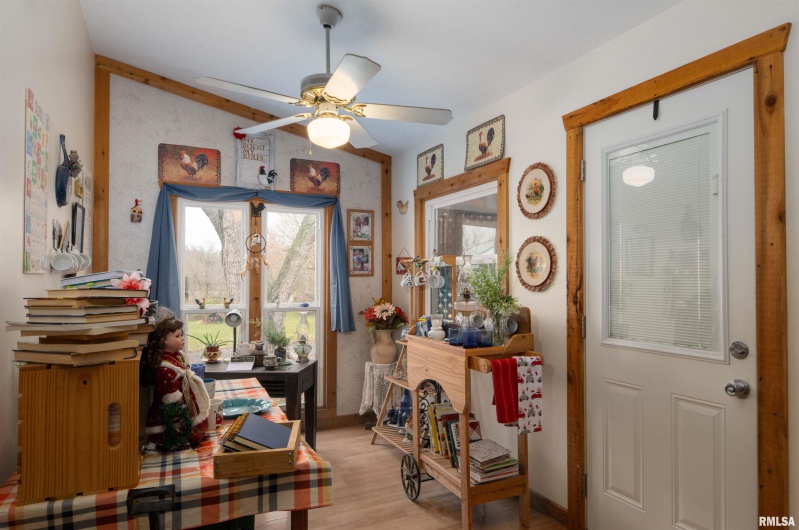 204 Bracey Street, Marion, Illinois 62959, 3 Bedrooms Bedrooms, 0 ,1 BathroomBathrooms,Residential,For Sale,Bracey,0,RMAQC4264243