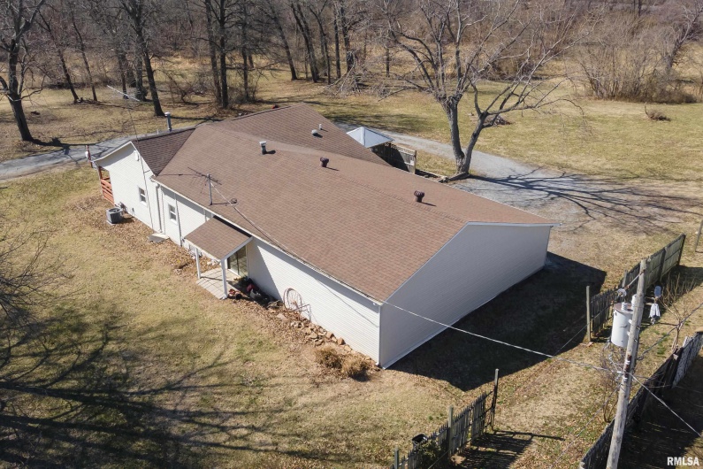 204 Bracey Street, Marion, Illinois 62959, 3 Bedrooms Bedrooms, 0 ,1 BathroomBathrooms,Residential,For Sale,Bracey,0,RMAQC4264243