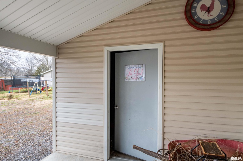 204 Bracey Street, Marion, Illinois 62959, 3 Bedrooms Bedrooms, 0 ,1 BathroomBathrooms,Residential,For Sale,Bracey,0,RMAQC4264243