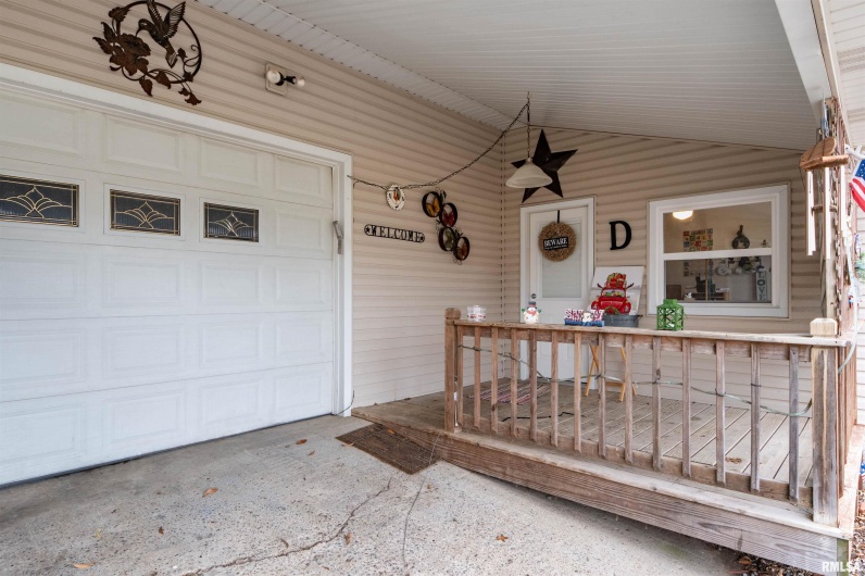 204 Bracey Street, Marion, Illinois 62959, 3 Bedrooms Bedrooms, 0 ,1 BathroomBathrooms,Residential,For Sale,Bracey,0,RMAQC4264243