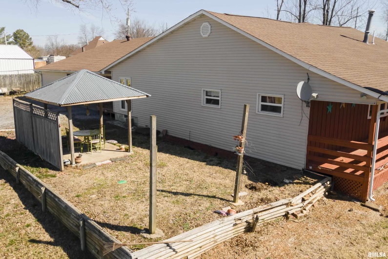 204 Bracey Street, Marion, Illinois 62959, 3 Bedrooms Bedrooms, 0 ,1 BathroomBathrooms,Residential,For Sale,Bracey,0,RMAQC4264243