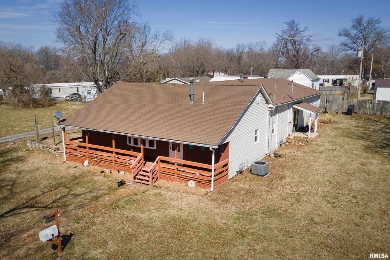 204 Bracey Street, Marion, Illinois 62959, 3 Bedrooms Bedrooms, 0 ,1 BathroomBathrooms,Residential,For Sale,Bracey,0,RMAQC4264243
