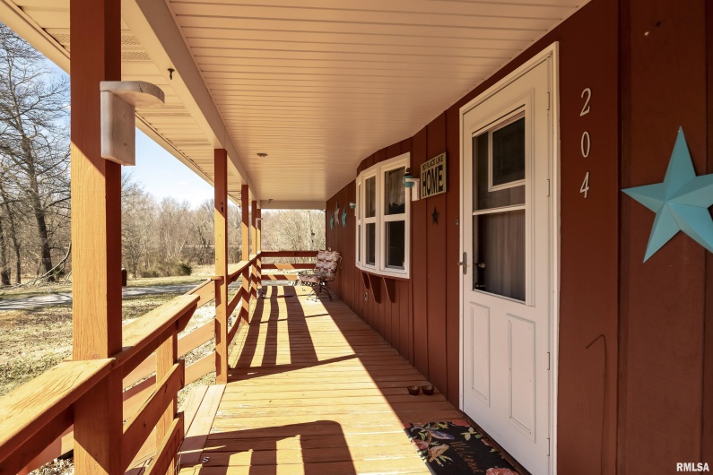204 Bracey Street, Marion, Illinois 62959, 3 Bedrooms Bedrooms, 0 ,1 BathroomBathrooms,Residential,For Sale,Bracey,0,RMAQC4264243
