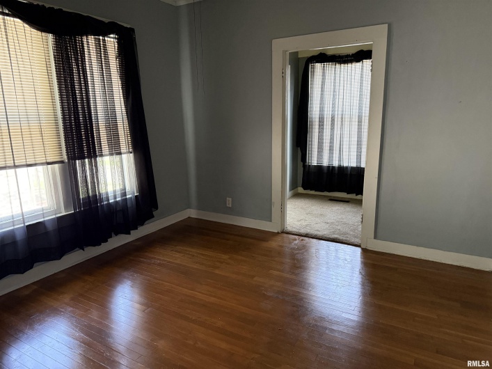 201 PARK Street, Harrisburg, Illinois 62946, 3 Bedrooms Bedrooms, 0 ,2 BathroomsBathrooms,Residential,For Sale,PARK,0,RMAEB458375
