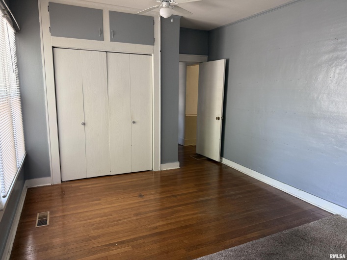201 PARK Street, Harrisburg, Illinois 62946, 3 Bedrooms Bedrooms, 0 ,2 BathroomsBathrooms,Residential,For Sale,PARK,0,RMAEB458375