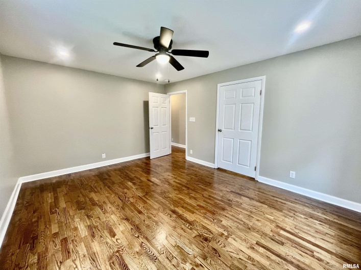 314 12TH Street, Metropolis, Illinois 62960, 3 Bedrooms Bedrooms, 0 ,2 BathroomsBathrooms,Residential,For Sale,12TH,0,RMAEB458376