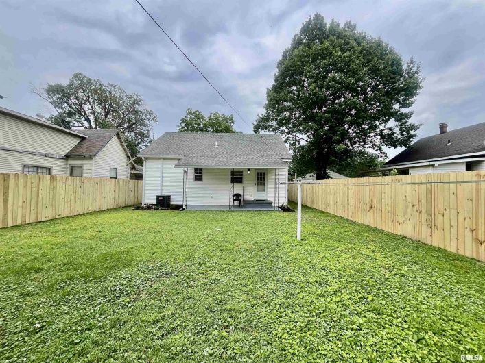 314 12TH Street, Metropolis, Illinois 62960, 3 Bedrooms Bedrooms, 0 ,2 BathroomsBathrooms,Residential,For Sale,12TH,0,RMAEB458376