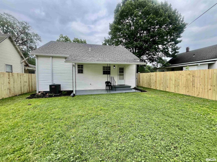314 12TH Street, Metropolis, Illinois 62960, 3 Bedrooms Bedrooms, 0 ,2 BathroomsBathrooms,Residential,For Sale,12TH,0,RMAEB458376