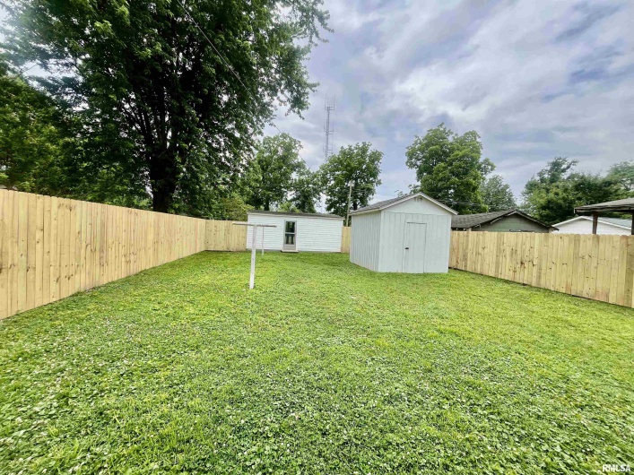 314 12TH Street, Metropolis, Illinois 62960, 3 Bedrooms Bedrooms, 0 ,2 BathroomsBathrooms,Residential,For Sale,12TH,0,RMAEB458376