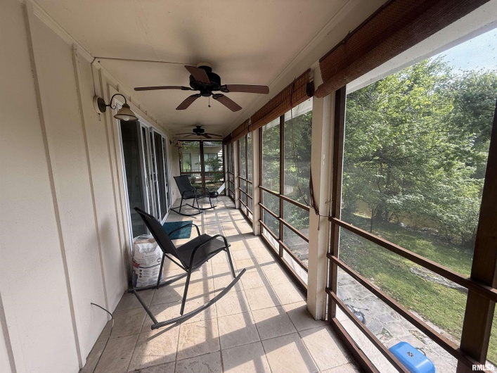 55 View Valley Drive, Carbondale, Illinois 62903, 6 Bedrooms Bedrooms, 0 ,5 BathroomsBathrooms,Residential,For Sale,View Valley,0,RMAEB458382