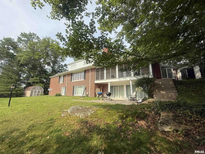 55 View Valley Drive, Carbondale, Illinois 62903, 6 Bedrooms Bedrooms, 0 ,5 BathroomsBathrooms,Residential,For Sale,View Valley,0,RMAEB458382