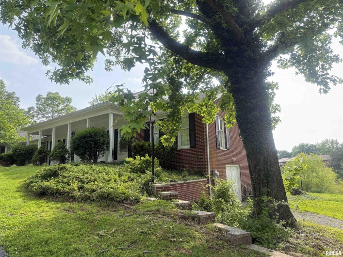 55 View Valley Drive, Carbondale, Illinois 62903, 6 Bedrooms Bedrooms, 0 ,5 BathroomsBathrooms,Residential,For Sale,View Valley,0,RMAEB458382
