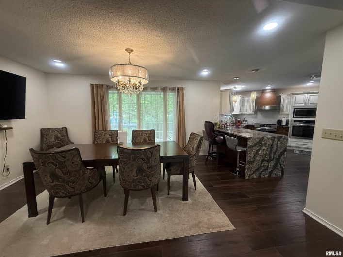 55 View Valley Drive, Carbondale, Illinois 62903, 6 Bedrooms Bedrooms, 0 ,5 BathroomsBathrooms,Residential,For Sale,View Valley,0,RMAEB458382