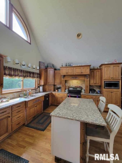 313 Double C Farm Lane, Dongola, Illinois 62964, 5 Bedrooms Bedrooms, 0 ,3 BathroomsBathrooms,Residential,For Sale,Double C Farm,0,RMAQC4264282