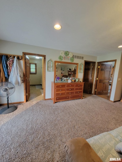 313 Double C Farm Lane, Dongola, Illinois 62964, 5 Bedrooms Bedrooms, 0 ,3 BathroomsBathrooms,Residential,For Sale,Double C Farm,0,RMAQC4264282