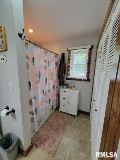 313 Double C Farm Lane, Dongola, Illinois 62964, 5 Bedrooms Bedrooms, 0 ,3 BathroomsBathrooms,Residential,For Sale,Double C Farm,0,RMAQC4264282