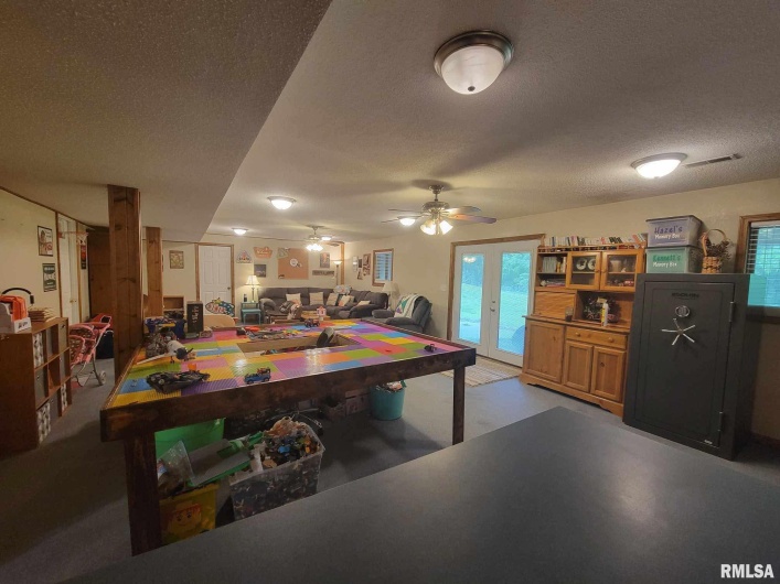313 Double C Farm Lane, Dongola, Illinois 62964, 5 Bedrooms Bedrooms, 0 ,3 BathroomsBathrooms,Residential,For Sale,Double C Farm,0,RMAQC4264282