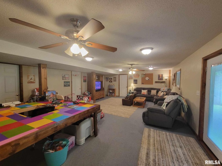 313 Double C Farm Lane, Dongola, Illinois 62964, 5 Bedrooms Bedrooms, 0 ,3 BathroomsBathrooms,Residential,For Sale,Double C Farm,0,RMAQC4264282
