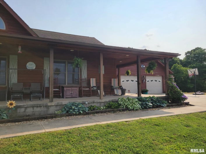 313 Double C Farm Lane, Dongola, Illinois 62964, 5 Bedrooms Bedrooms, 0 ,3 BathroomsBathrooms,Residential,For Sale,Double C Farm,0,RMAQC4264282