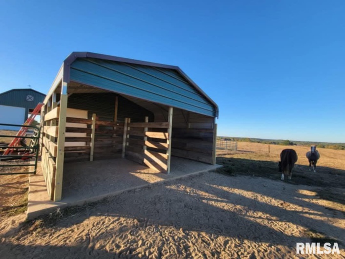 313 Double C Farm Lane, Dongola, Illinois 62964, 5 Bedrooms Bedrooms, 0 ,3 BathroomsBathrooms,Residential,For Sale,Double C Farm,0,RMAQC4264282