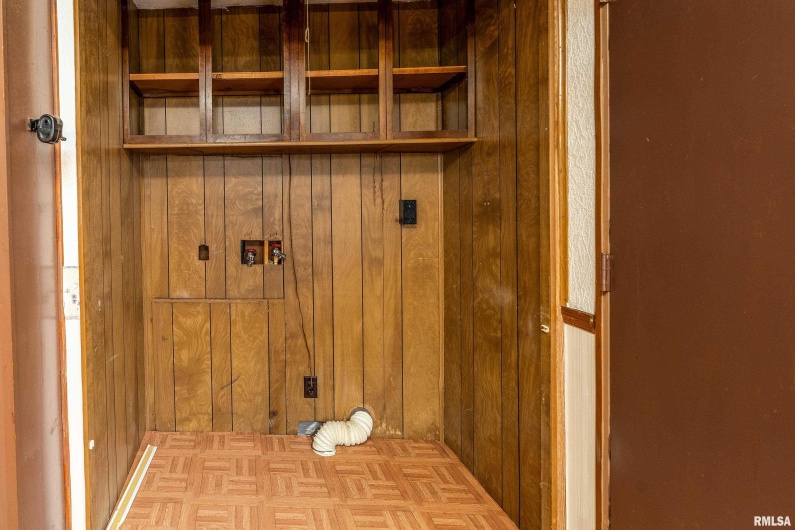 208 PENNSYLVANIA Avenue, Pittsburg, Illinois 62974, 3 Bedrooms Bedrooms, 0 ,2 BathroomsBathrooms,Manufactured In Park,For Sale,PENNSYLVANIA,0,RMAEB458386