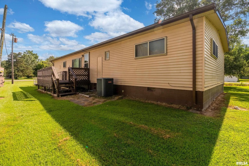 208 PENNSYLVANIA Avenue, Pittsburg, Illinois 62974, 3 Bedrooms Bedrooms, 0 ,2 BathroomsBathrooms,Manufactured In Park,For Sale,PENNSYLVANIA,0,RMAEB458386