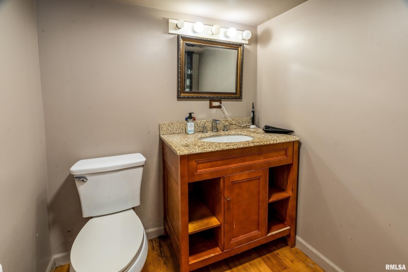 310 CROSS CREEK Drive, Cobden, Illinois 62920, 4 Bedrooms Bedrooms, 0 ,2 BathroomsBathrooms,Residential,For Sale,CROSS CREEK,0,RMAEB458390