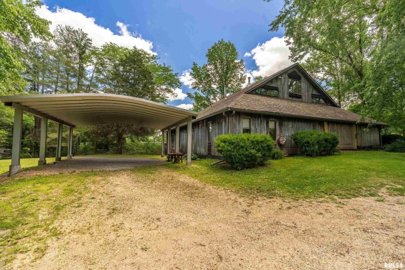 310 CROSS CREEK Drive, Cobden, Illinois 62920, 4 Bedrooms Bedrooms, 0 ,2 BathroomsBathrooms,Residential,For Sale,CROSS CREEK,0,RMAEB458390