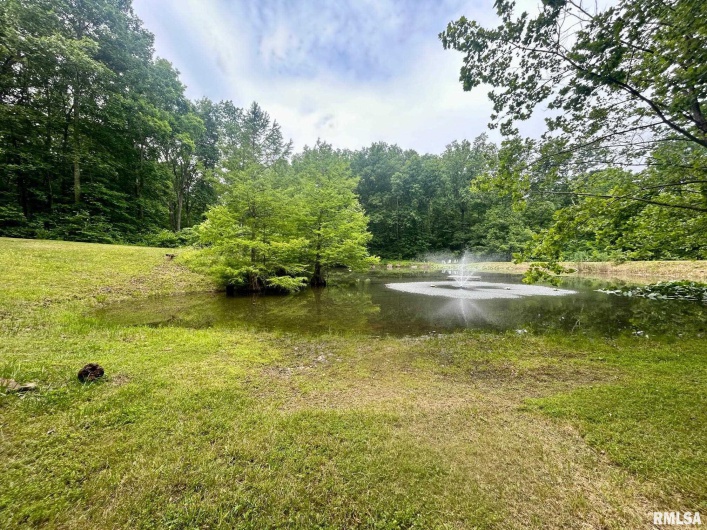 310 CROSS CREEK Drive, Cobden, Illinois 62920, 4 Bedrooms Bedrooms, 0 ,2 BathroomsBathrooms,Residential,For Sale,CROSS CREEK,0,RMAEB458390
