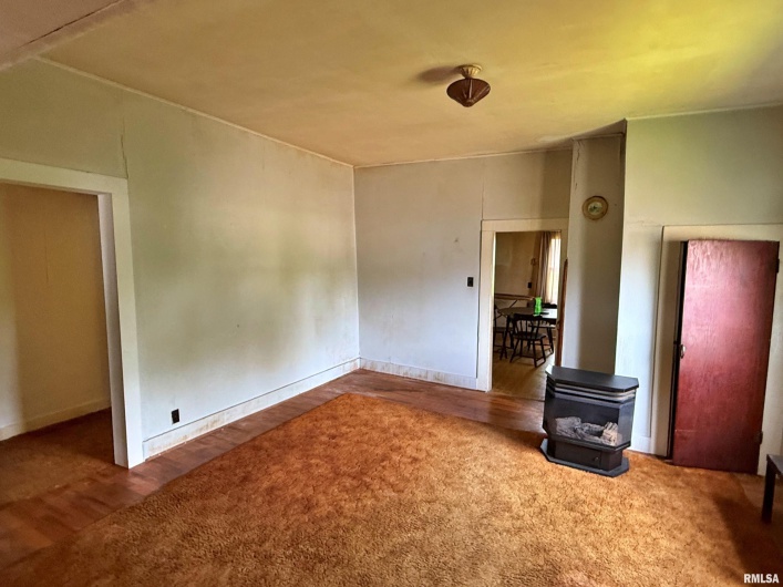 104 5TH Street, Brookport, Illinois 62910, 2 Bedrooms Bedrooms, 0 ,1 BathroomBathrooms,Residential,For Sale,5TH,0,RMAEB458404
