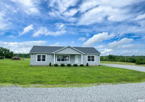 385 Murphy School Road, Anna, Illinois 62906, 4 Bedrooms Bedrooms, 0 ,3 BathroomsBathrooms,Residential,For Sale,Murphy School,0,RMAEB458405