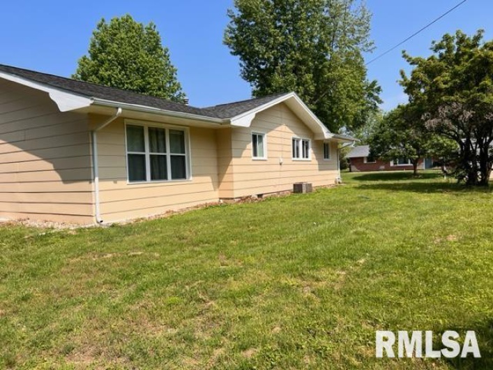 301 LAKESHORE Drive, Carterville, Illinois 62918, 3 Bedrooms Bedrooms, 0 ,2 BathroomsBathrooms,Residential,For Sale,LAKESHORE,0,RMAQC4264324