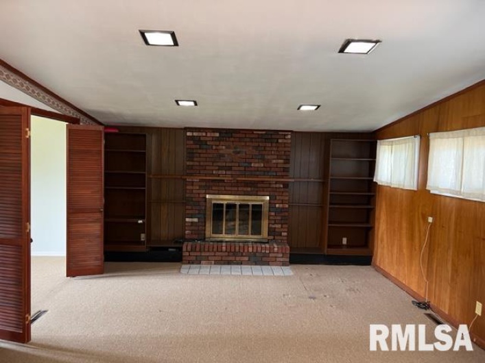 301 LAKESHORE Drive, Carterville, Illinois 62918, 3 Bedrooms Bedrooms, 0 ,2 BathroomsBathrooms,Residential,For Sale,LAKESHORE,0,RMAQC4264324