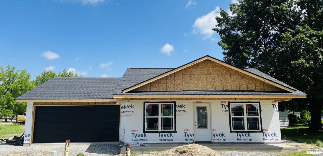 1310 Mack Avenue, Marion, Illinois 62959, 3 Bedrooms Bedrooms, 0 ,2 BathroomsBathrooms,Residential,For Sale,Mack,0,RMAEB458406
