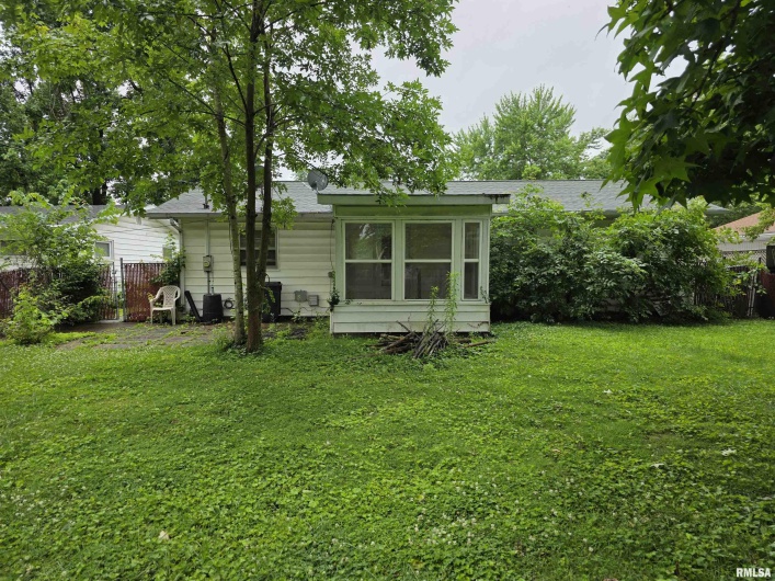 516 FREDERICK Street, Herrin, Illinois 62948, 3 Bedrooms Bedrooms, 0 ,1 BathroomBathrooms,Residential,For Sale,FREDERICK,0,RMAEB458409
