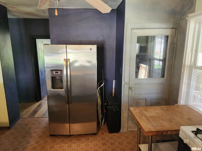208 DAVIS Street, Ava, Illinois 62907, 2 Bedrooms Bedrooms, 0 ,1 BathroomBathrooms,Residential,For Sale,DAVIS,0,RMAQC4262285