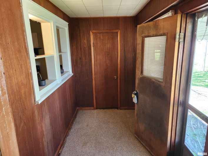 208 DAVIS Street, Ava, Illinois 62907, 2 Bedrooms Bedrooms, 0 ,1 BathroomBathrooms,Residential,For Sale,DAVIS,0,RMAQC4262285