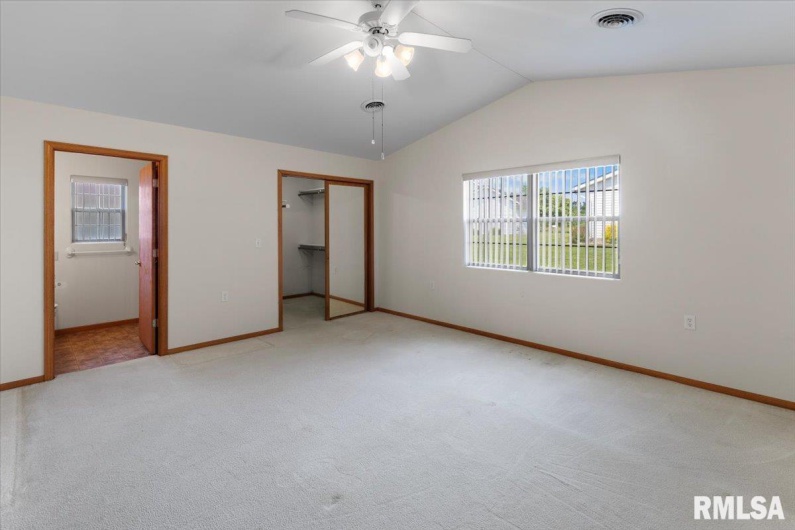 1504 APACHE Drive, Marion, Illinois 62959, 3 Bedrooms Bedrooms, 0 ,2 BathroomsBathrooms,Residential,For Sale,APACHE,0,RMAEB458417